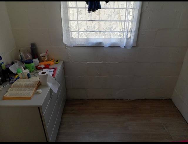 2 BEDROOM HOUSE FOR SALE IN PELIKAN PARK